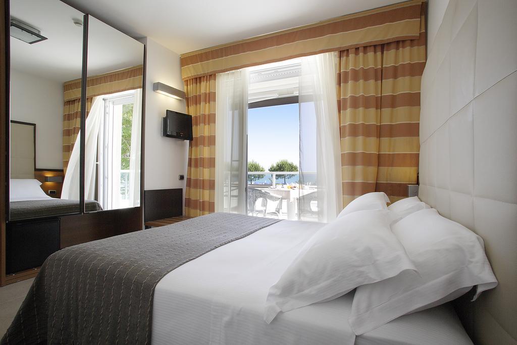 Park Hotel Ermitage Resort & Spa Lido di Jesolo Exterior foto